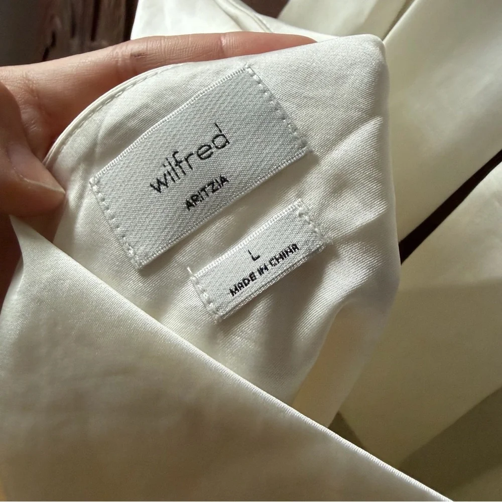 Aritzia Wilfred Martini Satin Halter Blouse in Light Birch - Picture 6 of 8